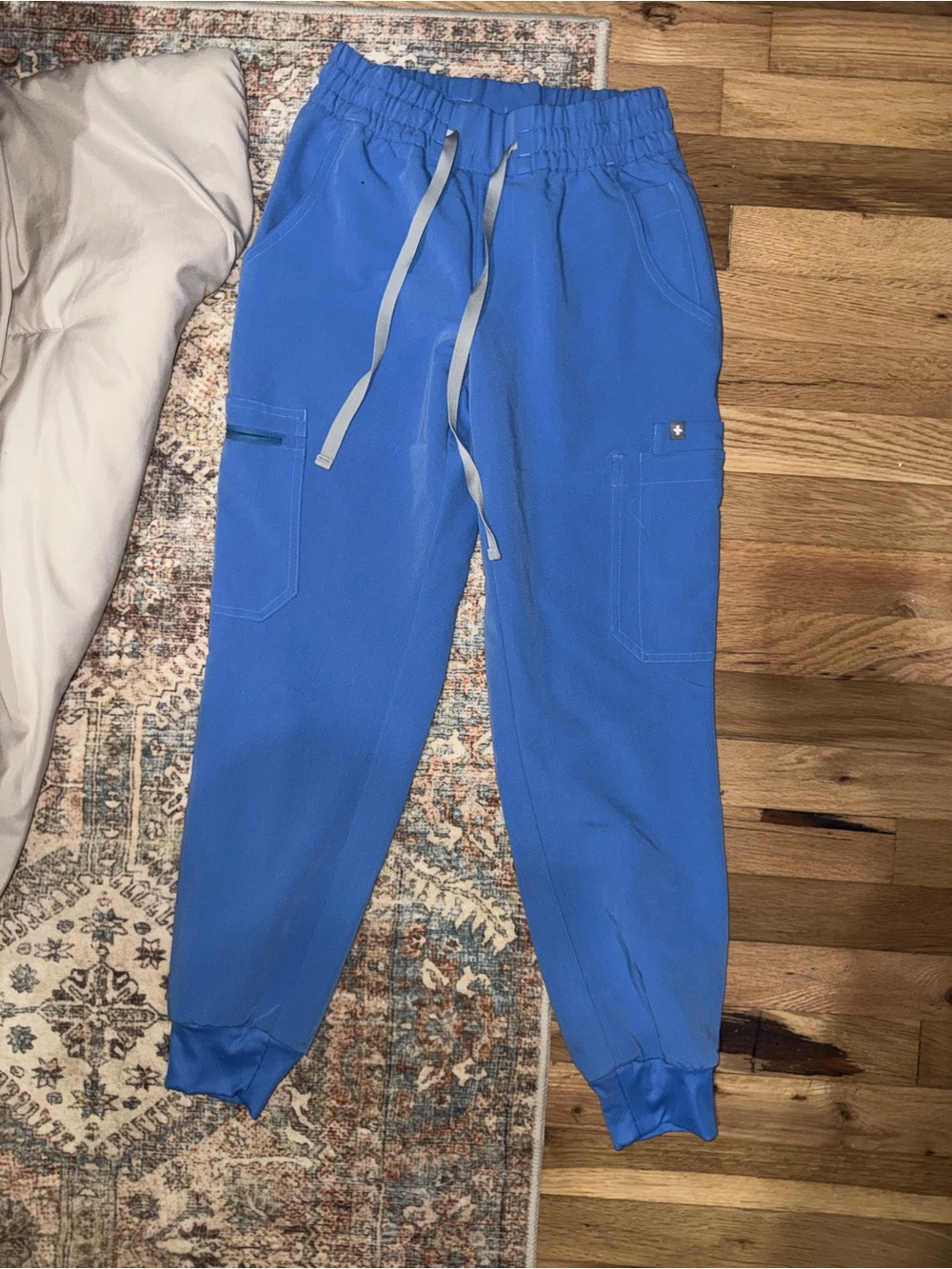 Women’s ceil blue Jogger scrubs